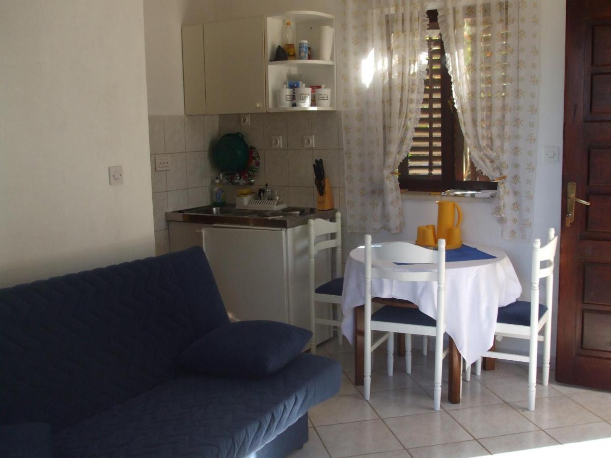 Apartments Marina Supetar Zimmer foto